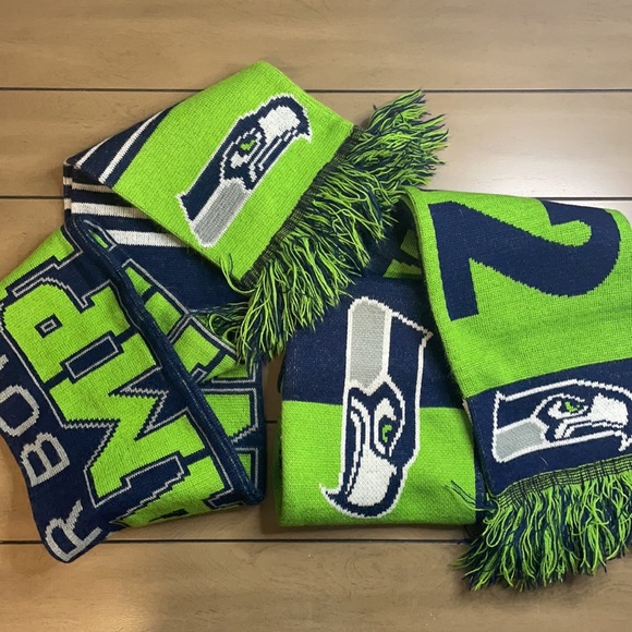 Bundle - 2 Seahawks Scarves - Picture 2 of 5